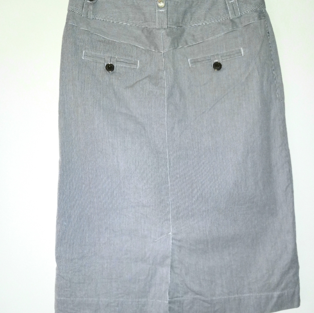 Christopher & Banks Pinstripe Blue size 4 stretch pencil skirt - Picture 4 of 10